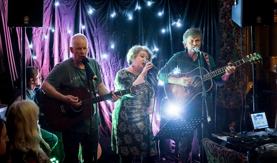 18403135_308150699617693_6863301773439362247_n